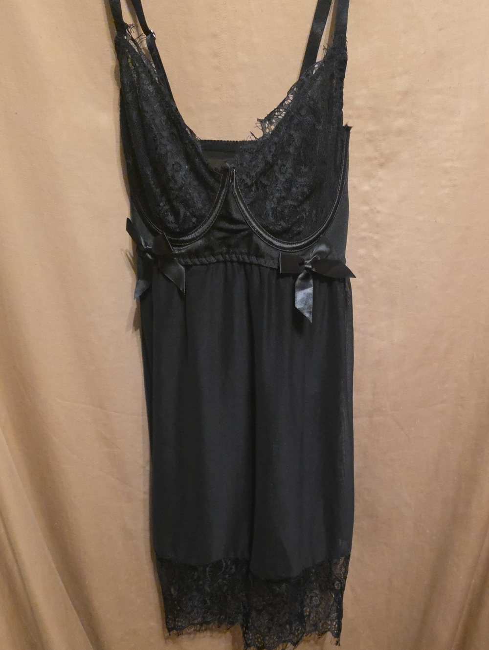 Ladies' Black Lace Trim Chemise L/XL